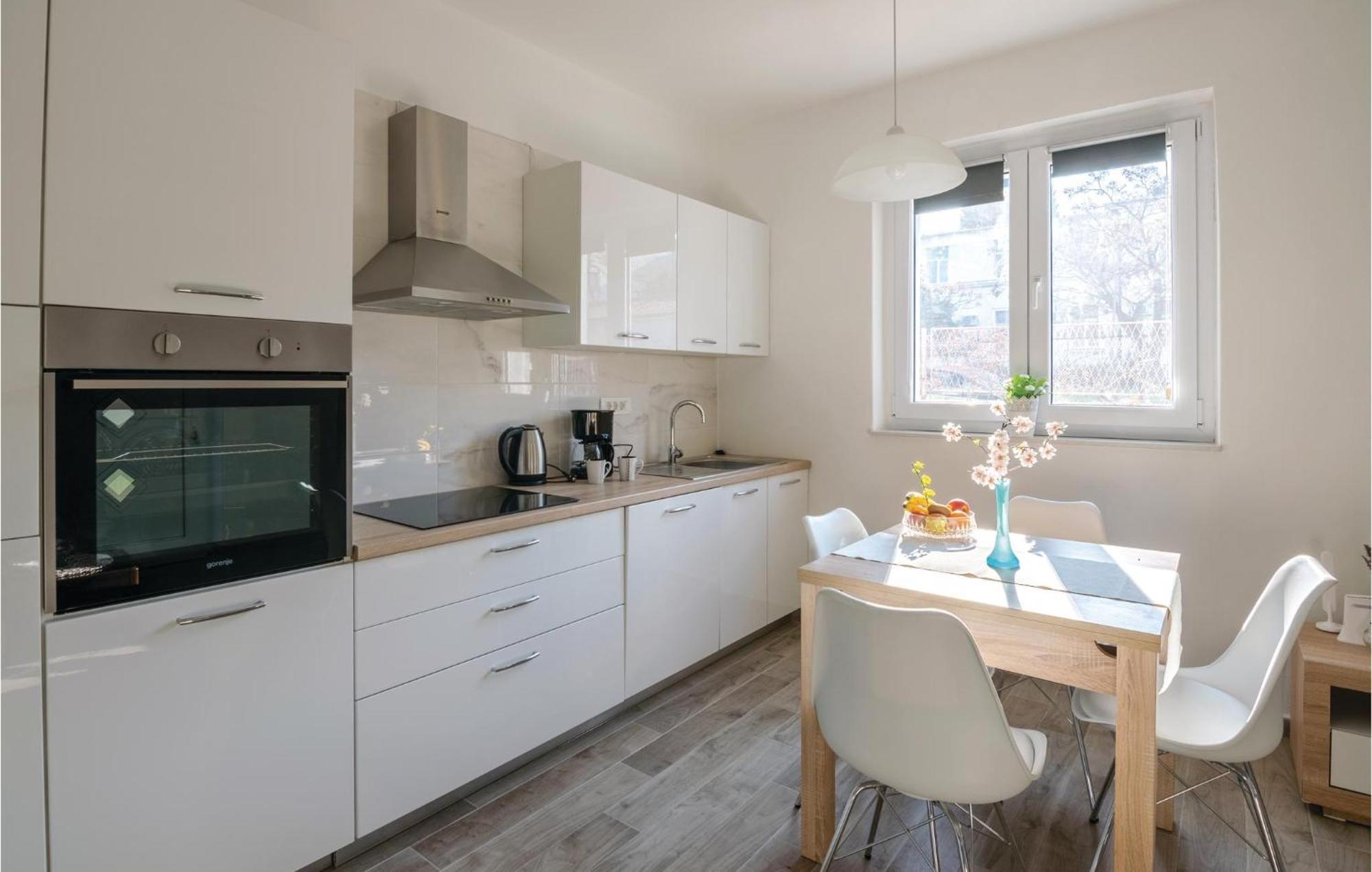 1 Bedroom Gorgeous Apartment In Zadar Luaran gambar